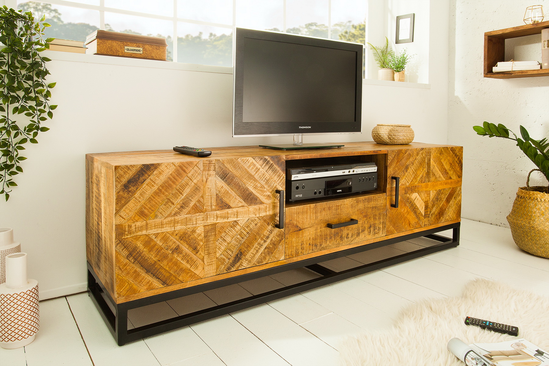 TV-skrinka 39240 160cm Drevo Mango Prírodná TV-skrinka 39240 160cm Drevo Mango Prírodná